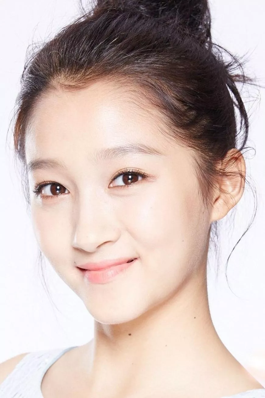 Xiaotong Guan