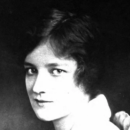 Peggy Wood