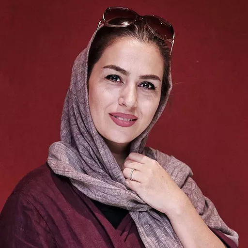 تینا پاکروان
