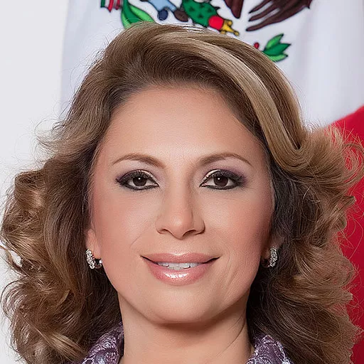 Angélica Lara