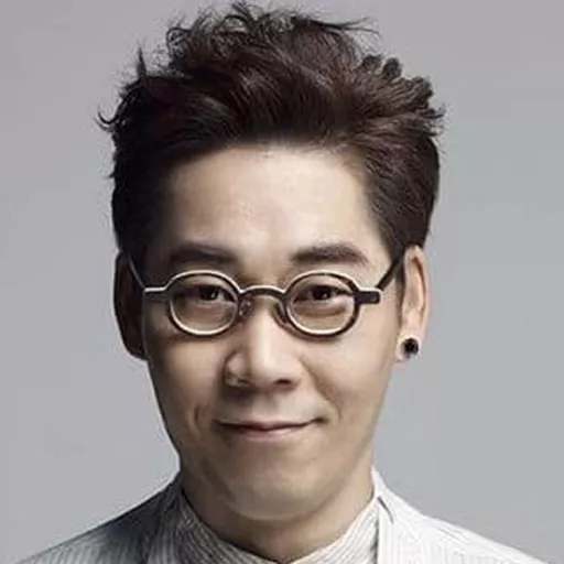 Yun-Woo Kim