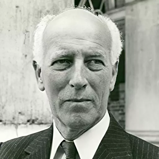 Cyril Luckham
