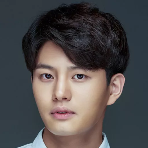 Seung-Wook Lee