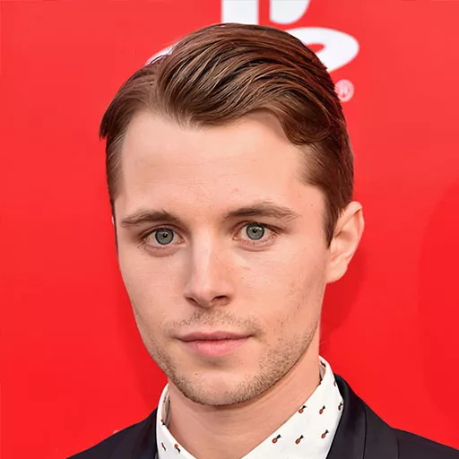 Max Fowler