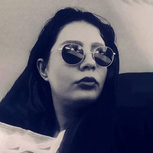 فرناز روشنایی