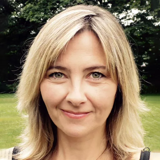 Noni Lewis