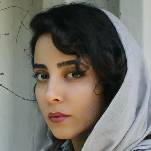 دیبا دهقانی