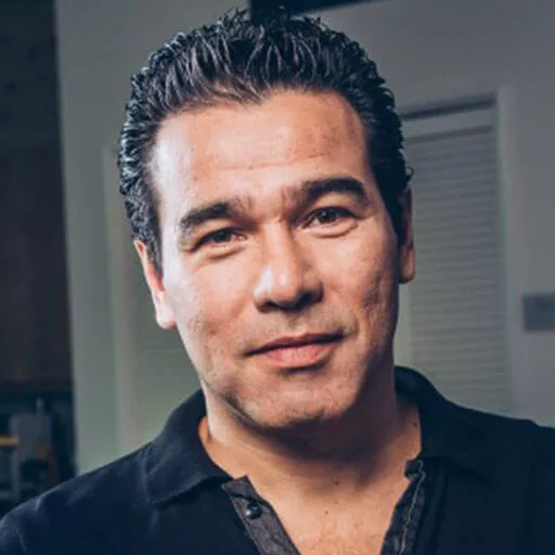 Luis Carballar
