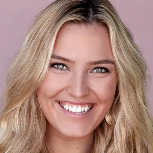 Nicole Kornet