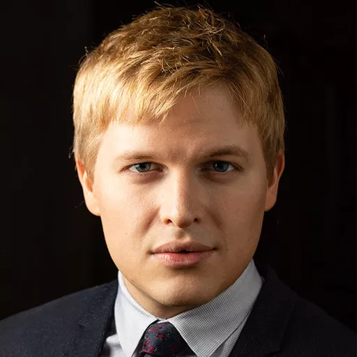 Ronan Farrow