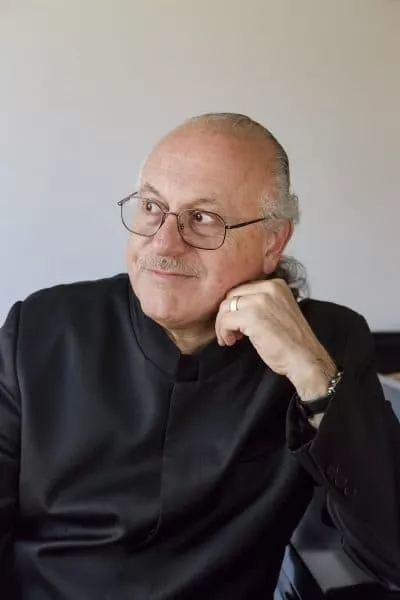آرنی راث