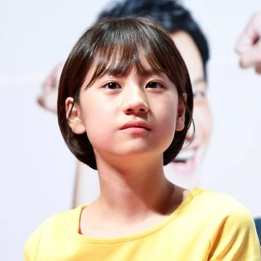 Chae-Young Um
