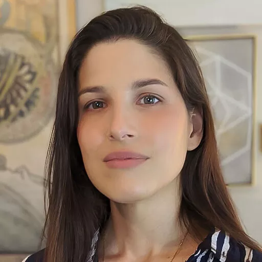 Sofia Alexander