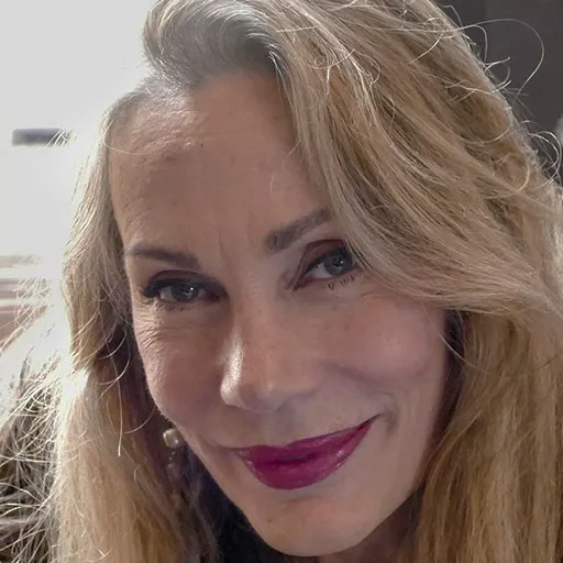 Virginia Hey