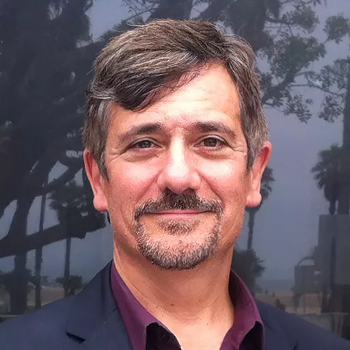 Carlos Lacamara