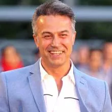 دانیال حکیمی