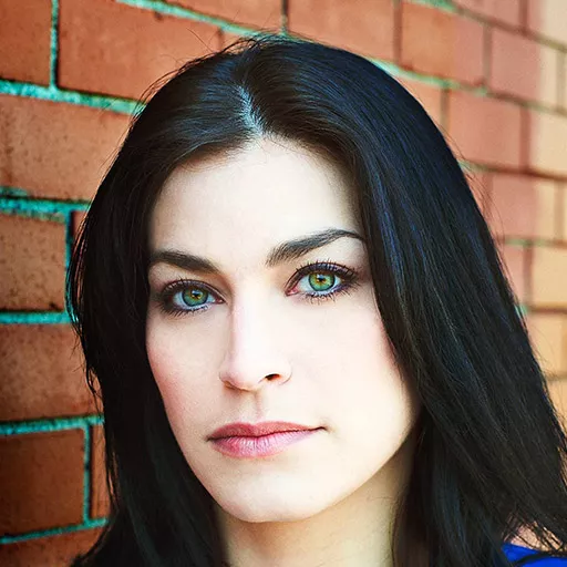 Nicole Steeves