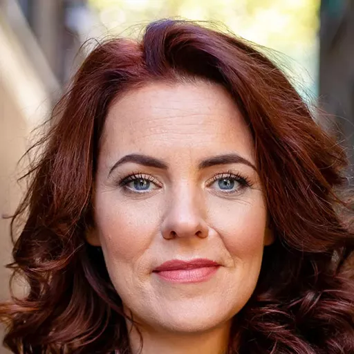 Rachel Tucker