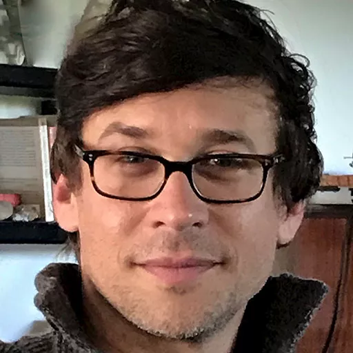 Yaniv Raz