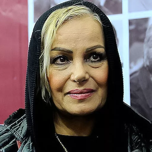 هما خاکپاش