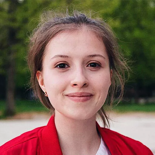 Alina Kukushkina