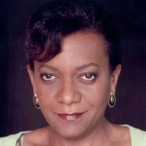 Lorena Gale