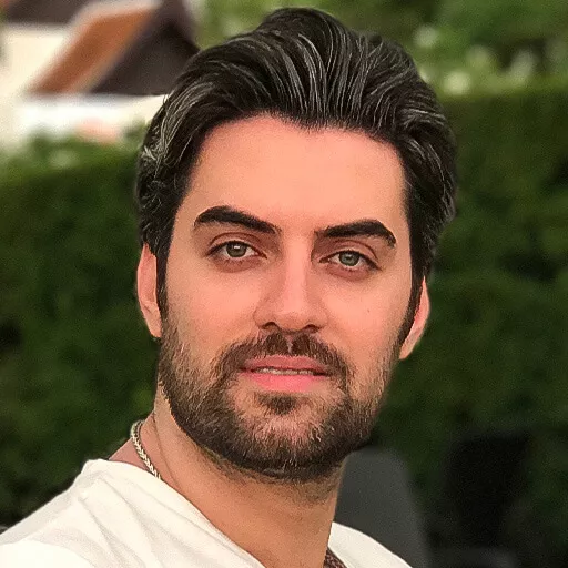 مانی حیدری