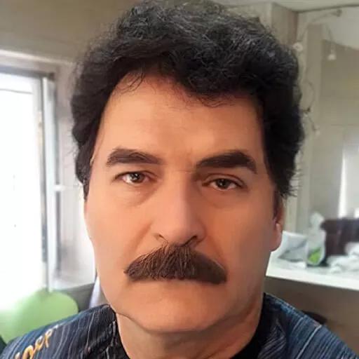 فرهاد شریفی