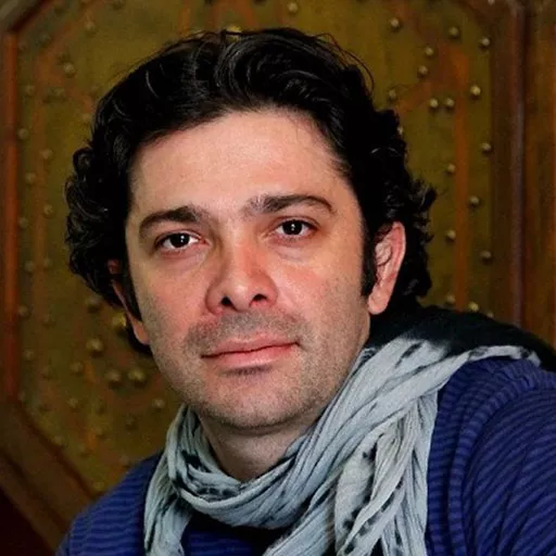 هومن کیایی