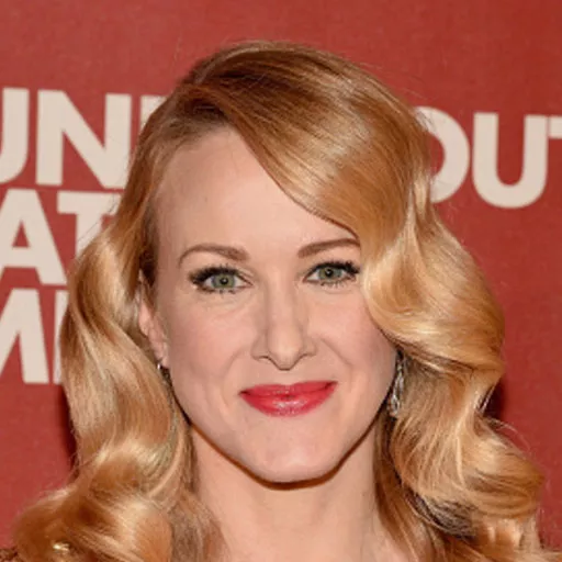 Katie Finneran