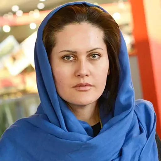 صحرا کریمی