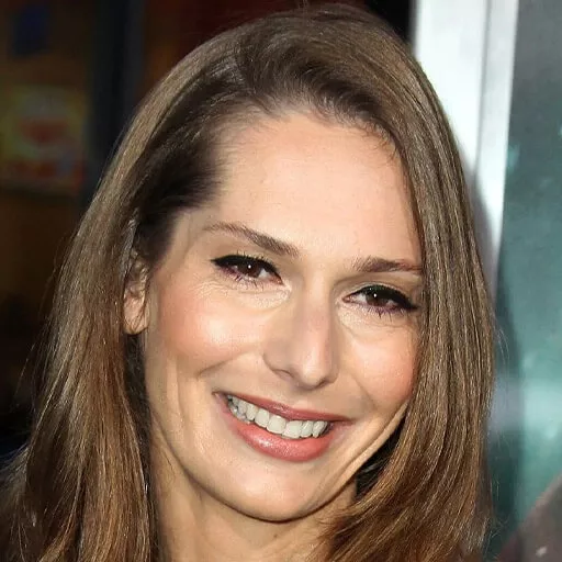 Geneva Robertson-Dworet