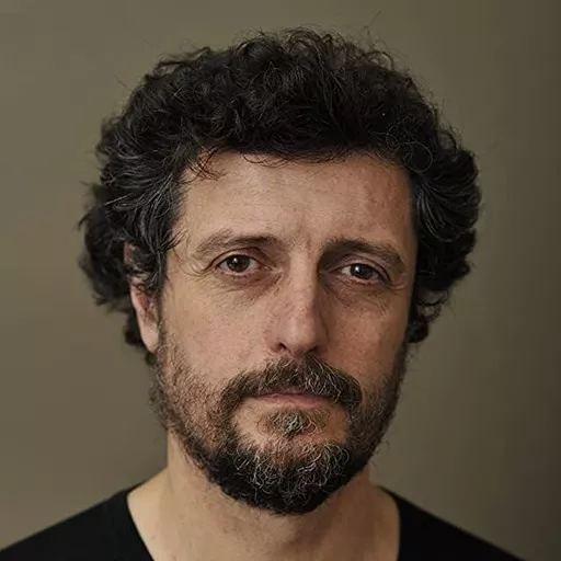 Adriano Carvalho