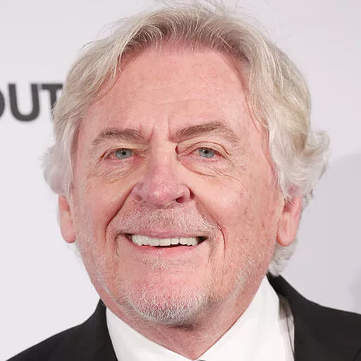 Daniel Davis