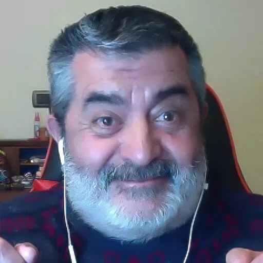 Sandro Larenas