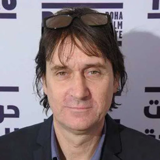 نیل پورویس