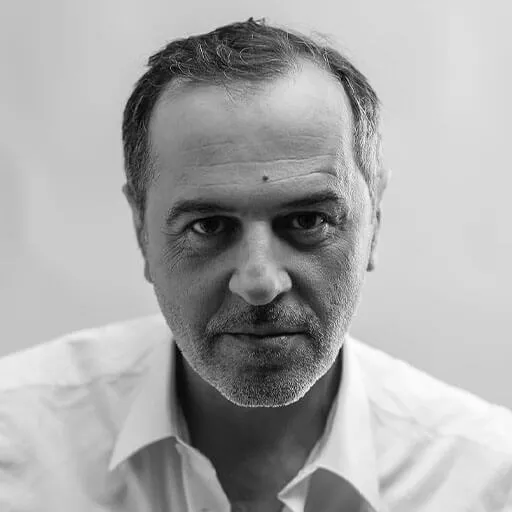 مراب نینیدزه
