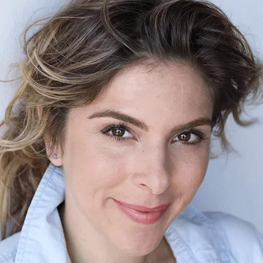 Alexa Kahn