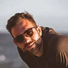 جیمز مکینی
