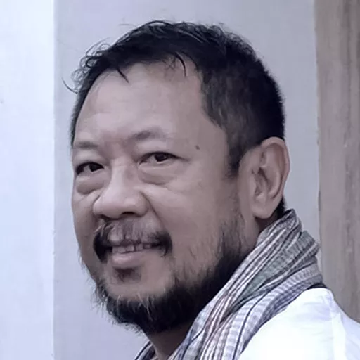 Taweelap Srivuthivong