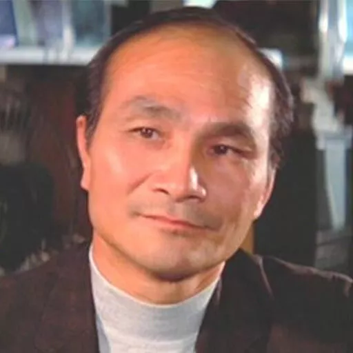 Pak-Kwong Ho