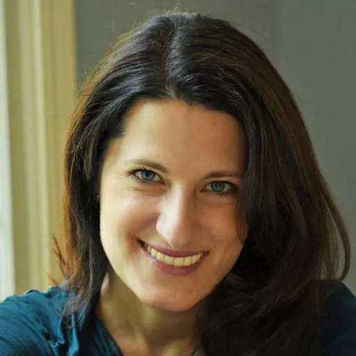 Suzanne Nelson