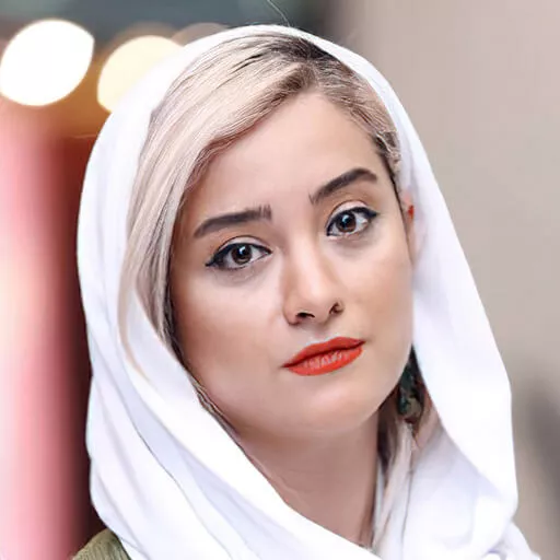 سپیده دستینه