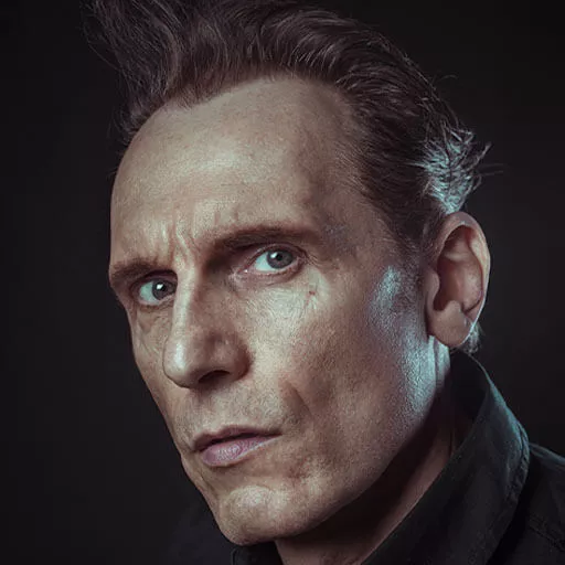 Julian Bleach