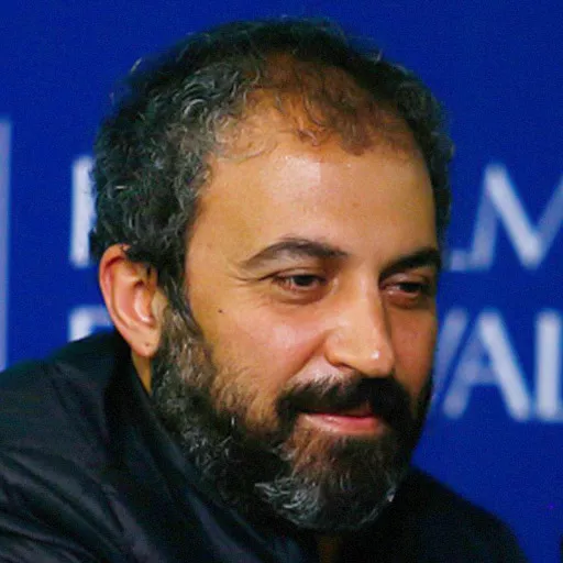 بابک کریمی طاری