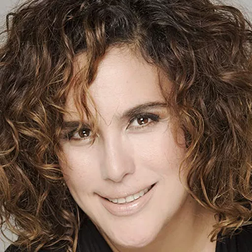 Angélica Vale