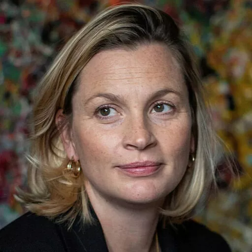فی وارد