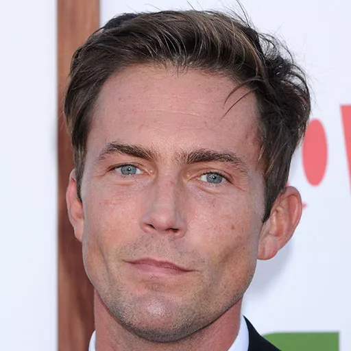 Desmond Harrington