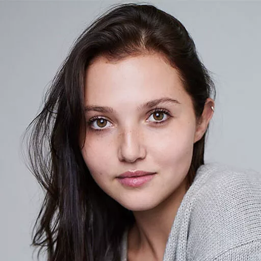 Mia McKenna-Bruce