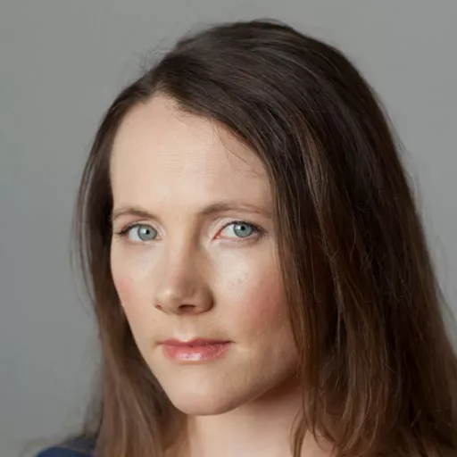 Courtney DeCosky